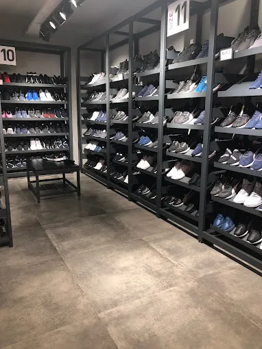 PUMA Store